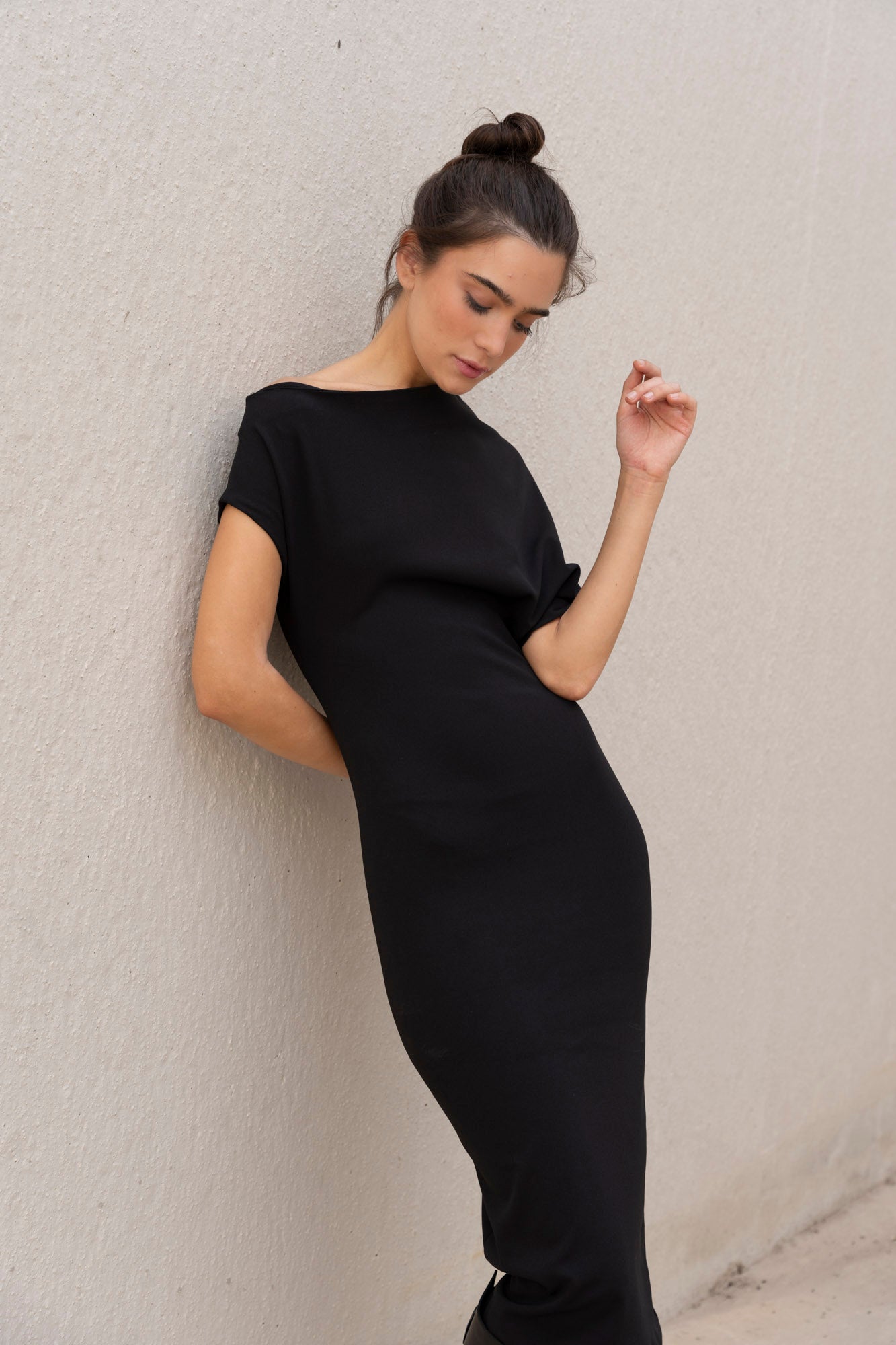 VESTIDO ASIMETRICO Negro