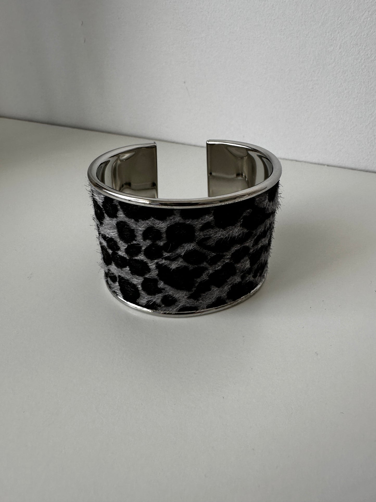 Brazalete lion plateado