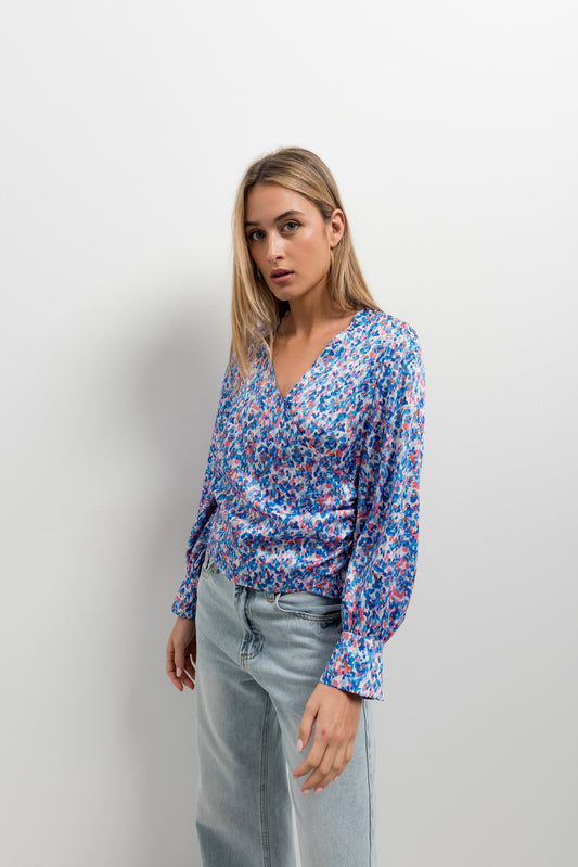 Blusa cruzada estampada