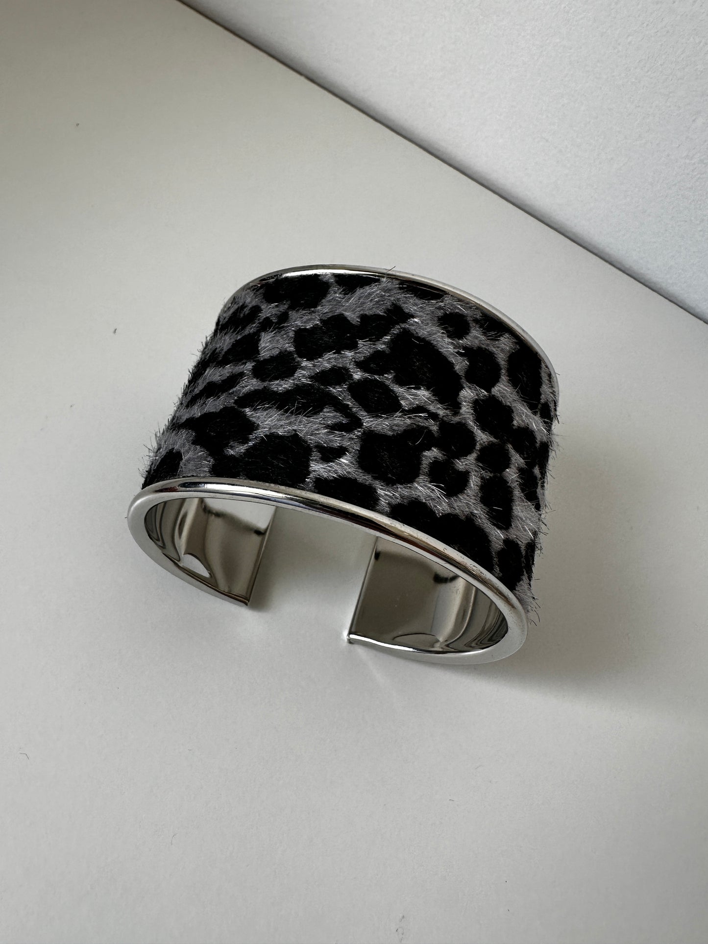 Brazalete lion plateado